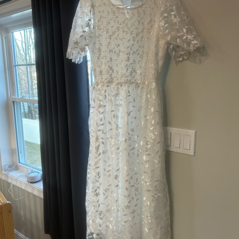 Elegant White Floral Lace Dress